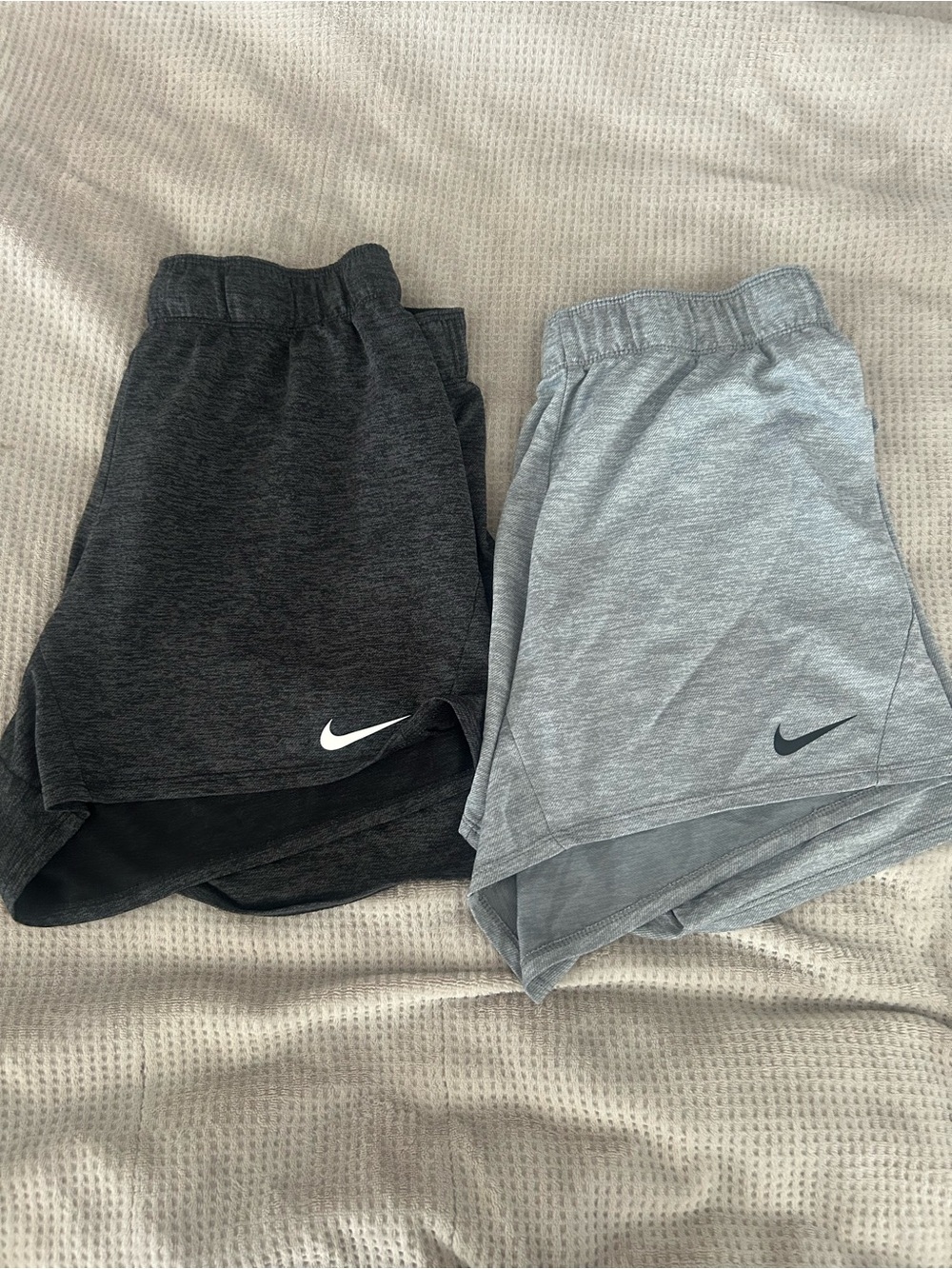 Nike Women’s Athletic Shorts Duo - Black & Light Gray